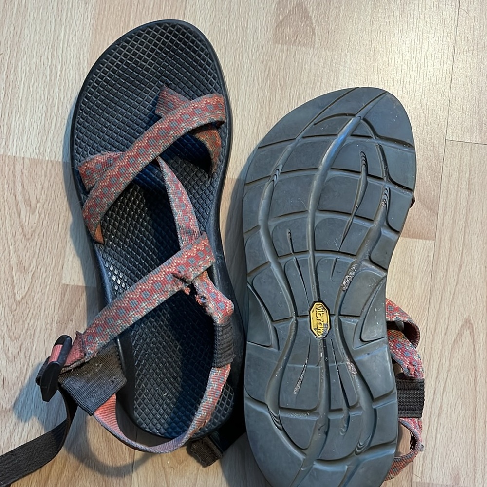 Chacos - Picture 2 of 3